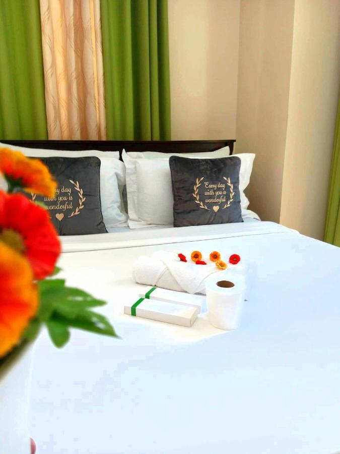 The Palm Tree Condotel Manila Airport Екстериор снимка