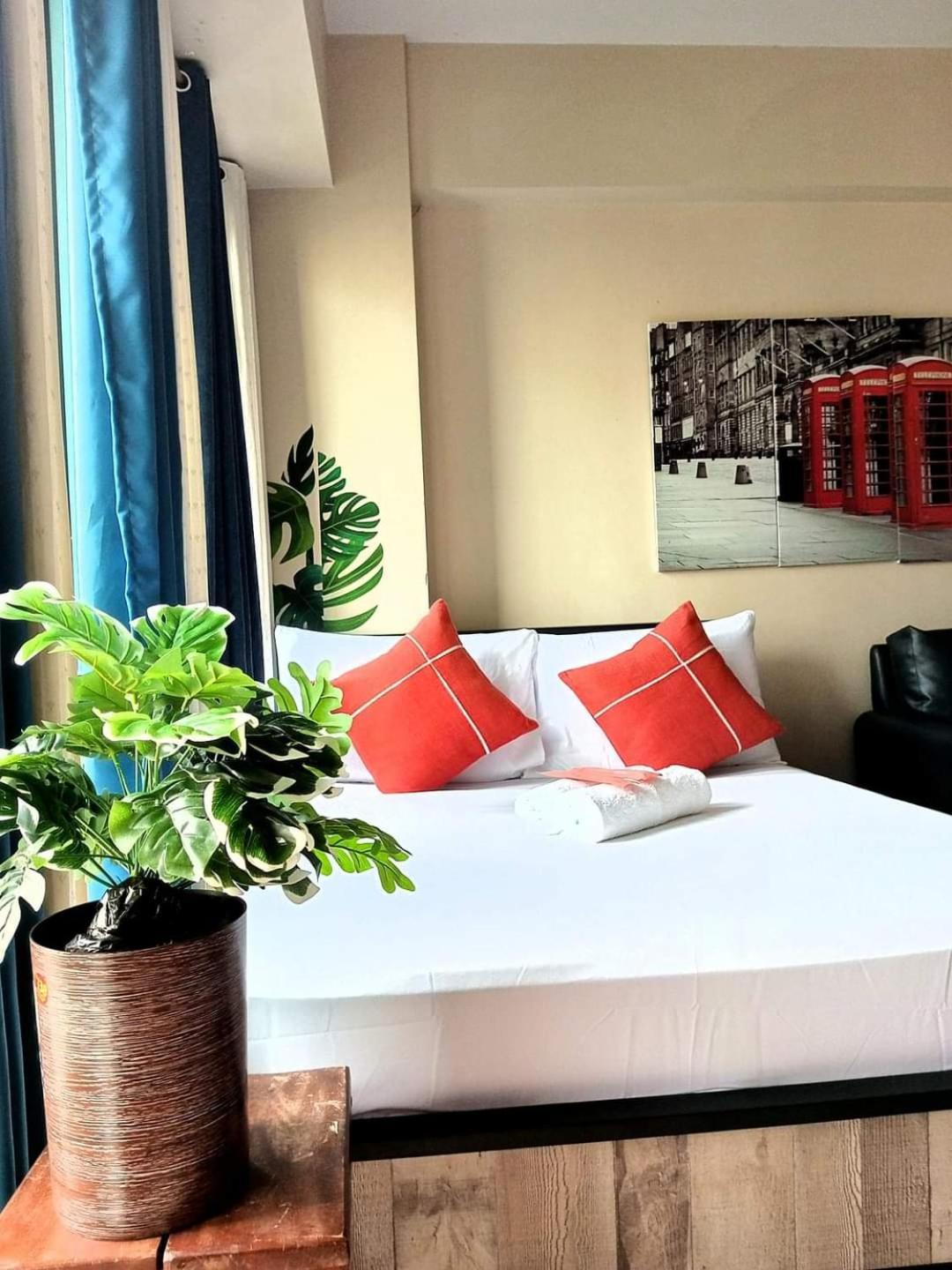 The Palm Tree Condotel Manila Airport Екстериор снимка