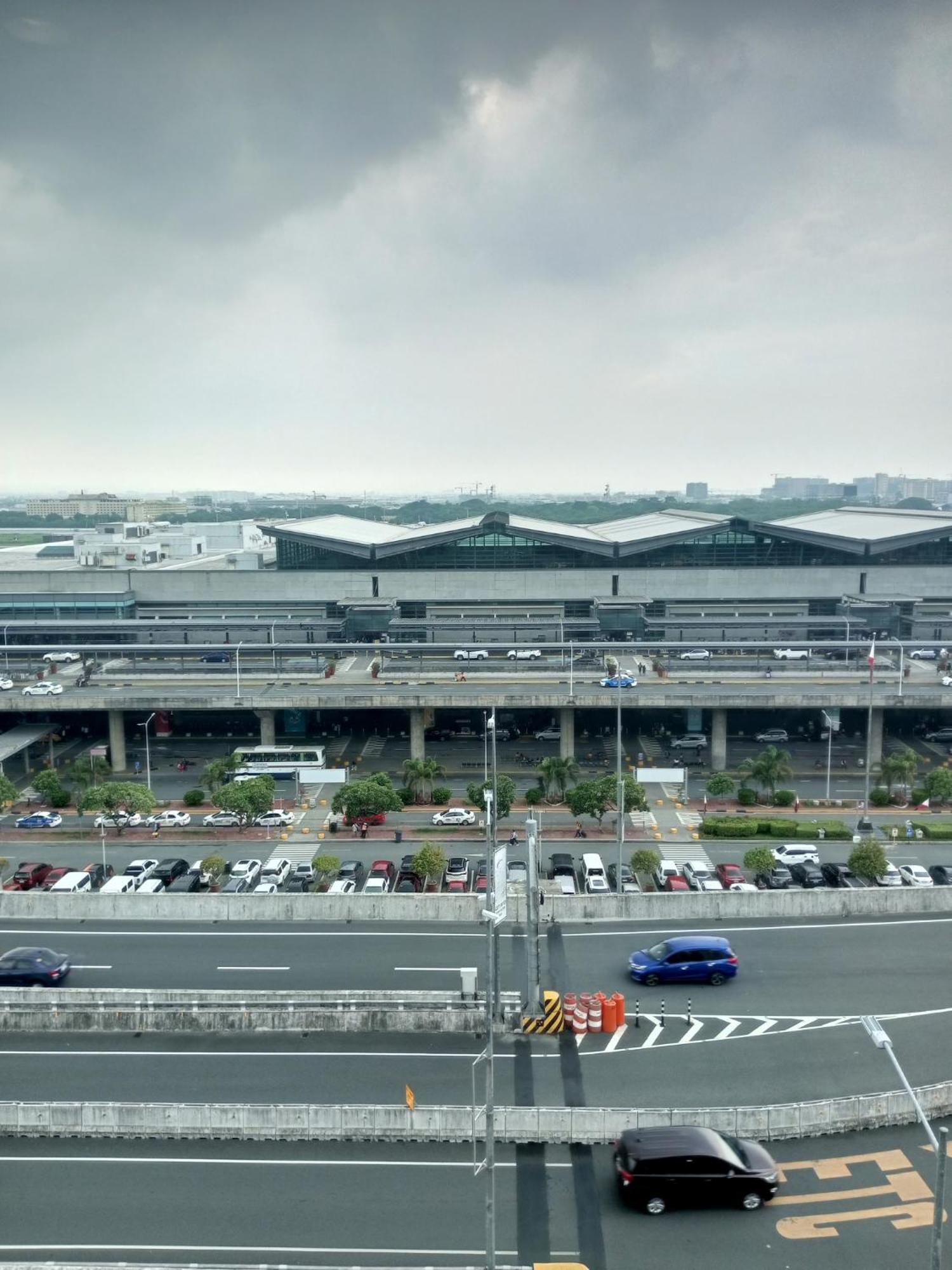 The Palm Tree Condotel Manila Airport Екстериор снимка
